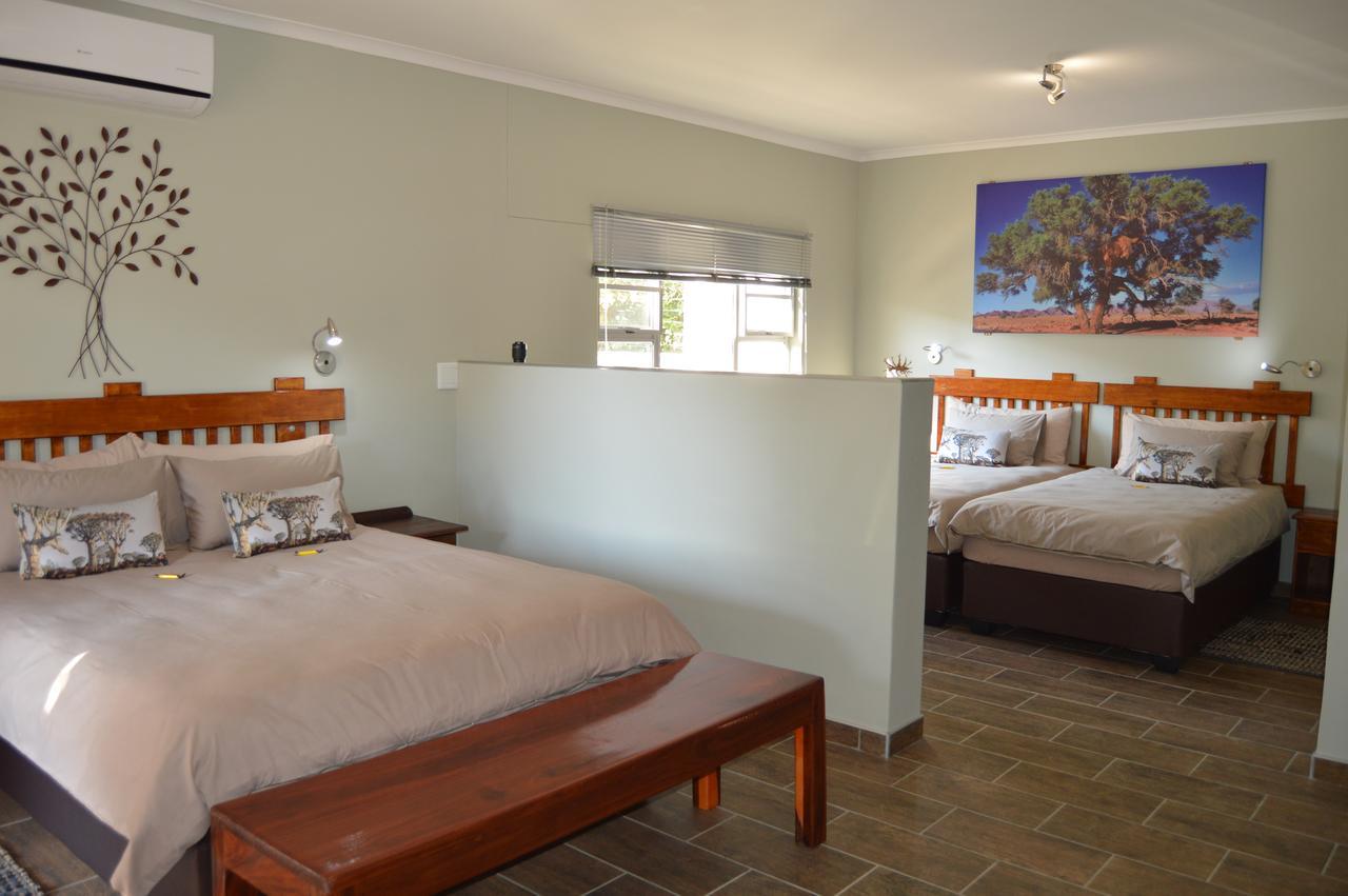 Kamaku Guesthouse Cc Otjiwarongo Kültér fotó