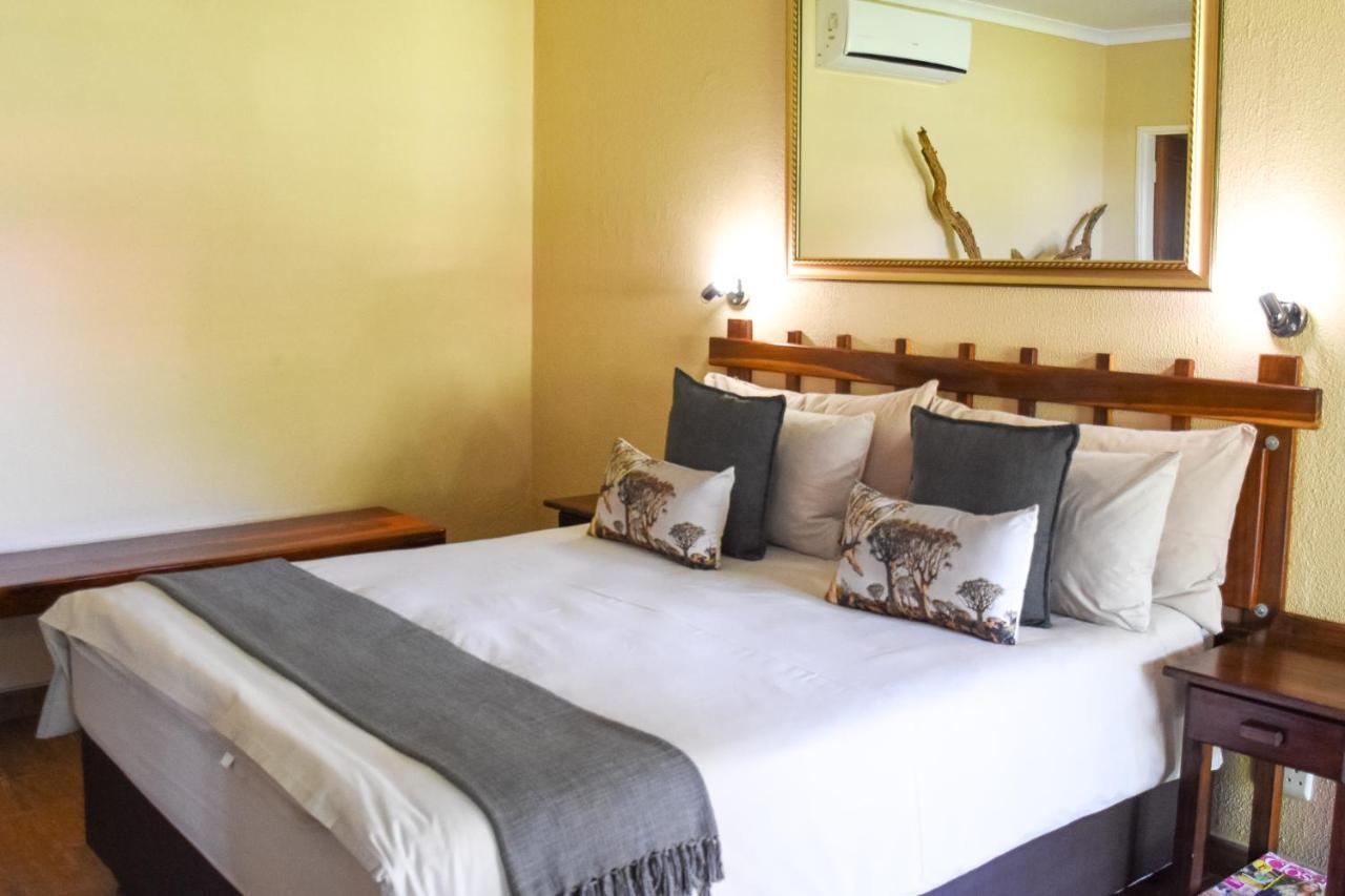 Kamaku Guesthouse Cc Otjiwarongo Kültér fotó